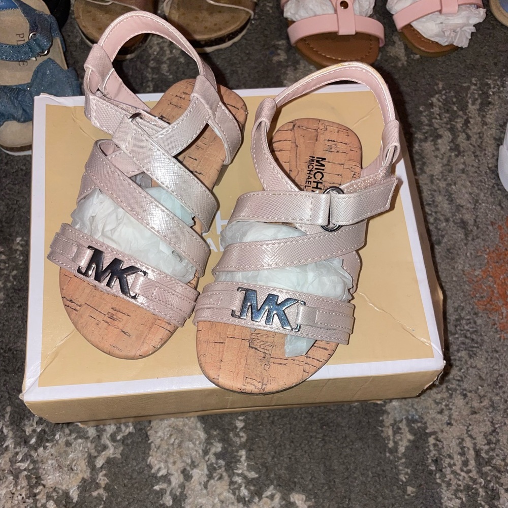 NWT Michale Kors sandals